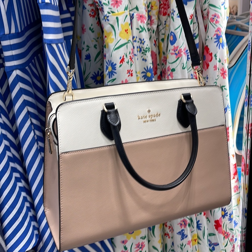 Kate Spade Madison Colorblock Saffiano Leather Medium Satchel
Tstd Hazelnut
NWT - Picture 15 of 16